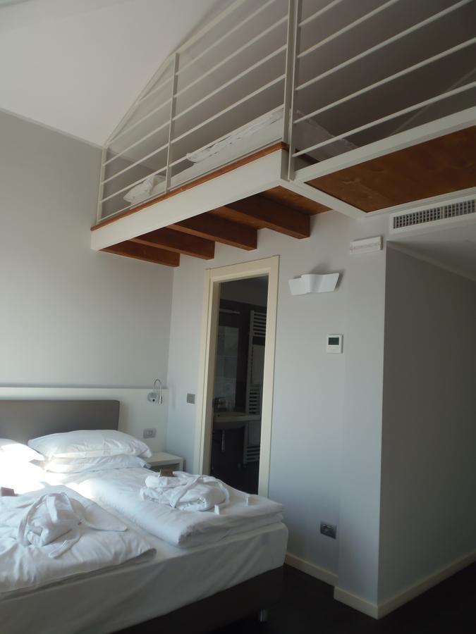 Albergo Dongo Eksteriør billede