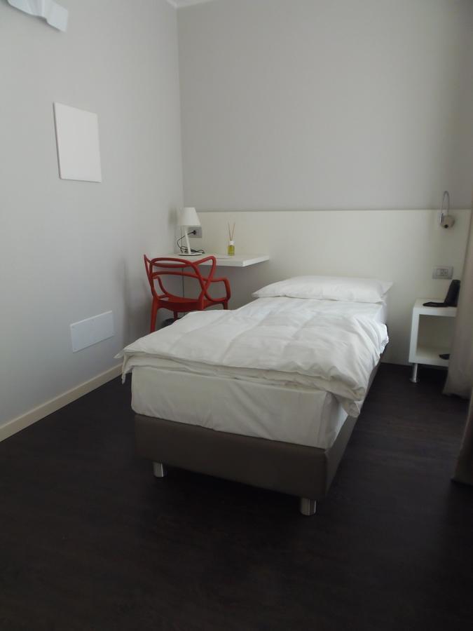 Albergo Dongo Eksteriør billede