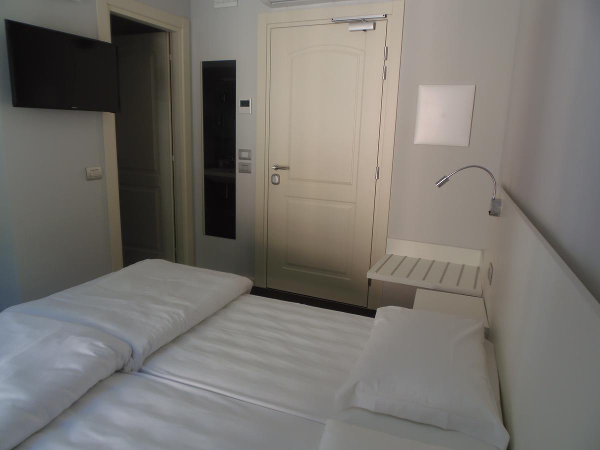 Albergo Dongo Eksteriør billede